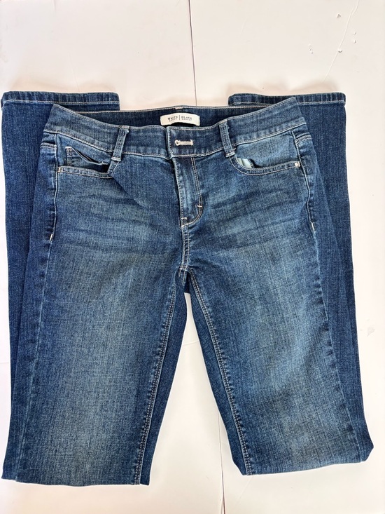 White House Black Market Denim - White House Black Market Women's Skinny Jeans in Medium Blue Wash